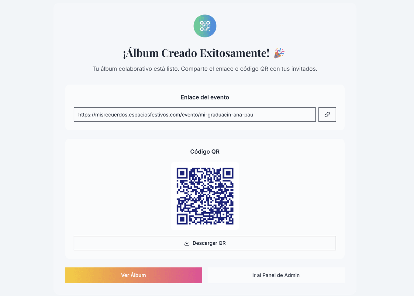 Confirmación de creación de un álbum colaborativo. La interfaz muestra un código QR y una URL única que los usuarios pueden descargar y compartir para que sus invitados suban fotos y videos al evento